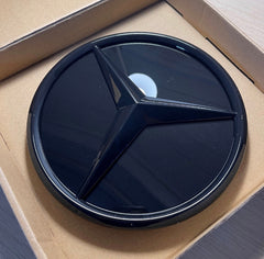 CLA C118 GT Grille + Black Mirror Badge